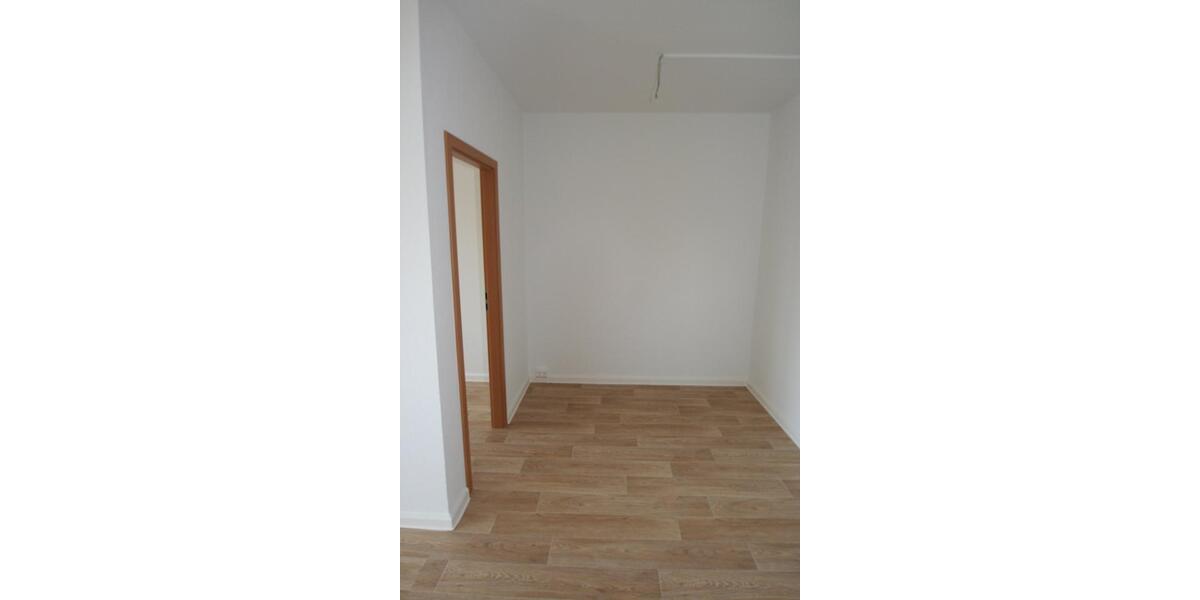 Etagenwohnung Oberlungwitz - 3 Zimmer, 57 m&sup2;, 352&euro; | Angebot:24662160