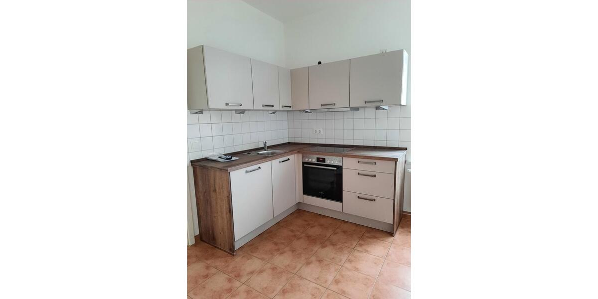 Etagenwohnung Waldenburg - 2 Zimmer, 71 m&sup2;, 430&euro; | Angebot:22251031