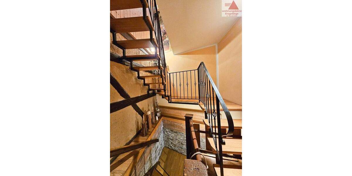 Mehrfamilienhaus, Wohnhaus Grünhain / Beierfeld Grünhain - 8 Zimmer, 200 m&sup2;, 269.000&euro; | Angebot:25688219