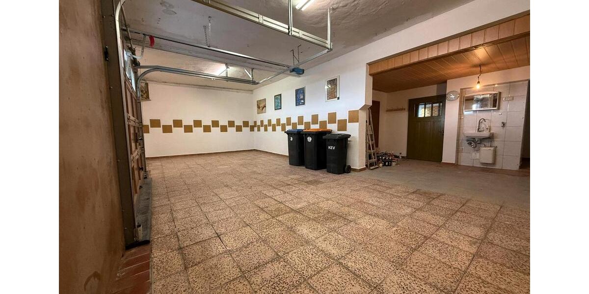 Doppelhaushälfte Treuen - 12 Zimmer, 150 m&sup2;, 185.000&euro; | Angebot:25656852