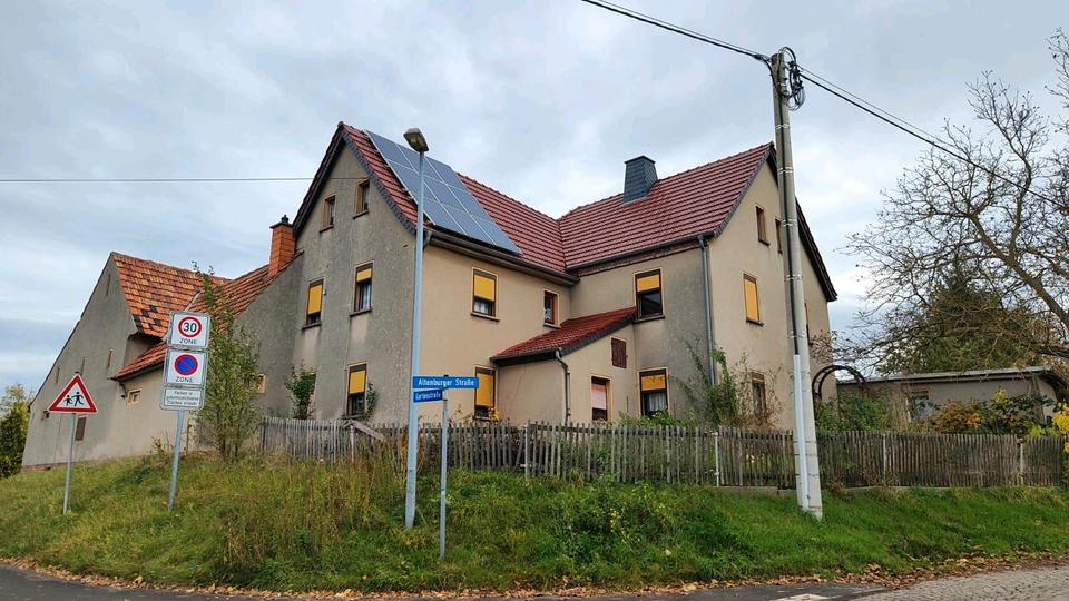 Mehrfamilienhaus, Wohnhaus Langenleuba-Niederhain Niederhain - 7 Zimmer, 165 m&sup2;, 129.999&euro; | Angebot:24394412