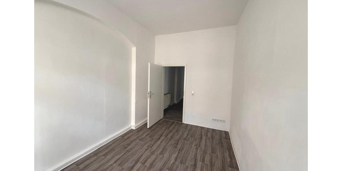 Etagenwohnung Greiz - 4 Zimmer, 115 m&sup2;, 650&euro; | Angebot:25887625