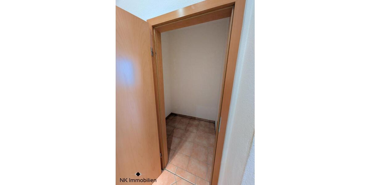 Etagenwohnung Zwickau - 2 Zimmer, 56 m&sup2;, 400&euro; | Angebot:25945652