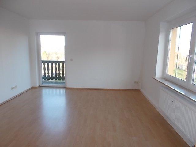 Etagenwohnung Limbach-Oberfrohna Oberfrohna - 1 Zimmer, 42 m&sup2;, 300&euro; | Angebot:25980940
