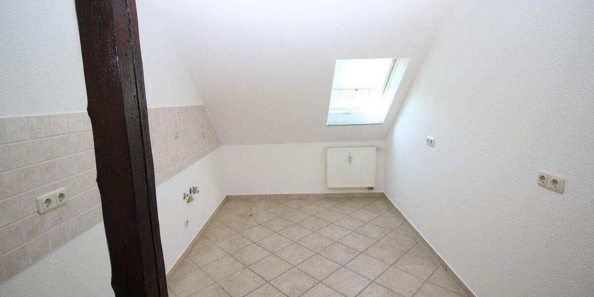 Etagenwohnung Crimmitschau - 3 Zimmer, 76 m&sup2;, 499&euro; | Angebot:25745326