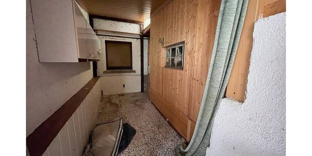 Einfamilienhaus Rodewisch - 5 Zimmer, 150 m&sup2;, 85.000&euro; | Angebot:25662568