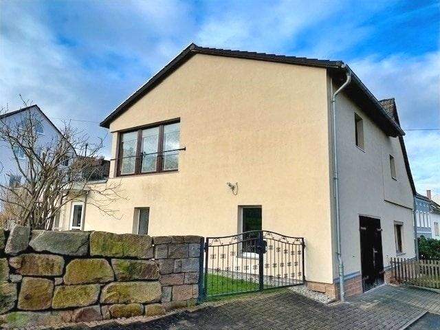 Einfamilienhaus Lengenfeld - 6 Zimmer, 168 m&sup2;, 195.000&euro; | Angebot:25776185