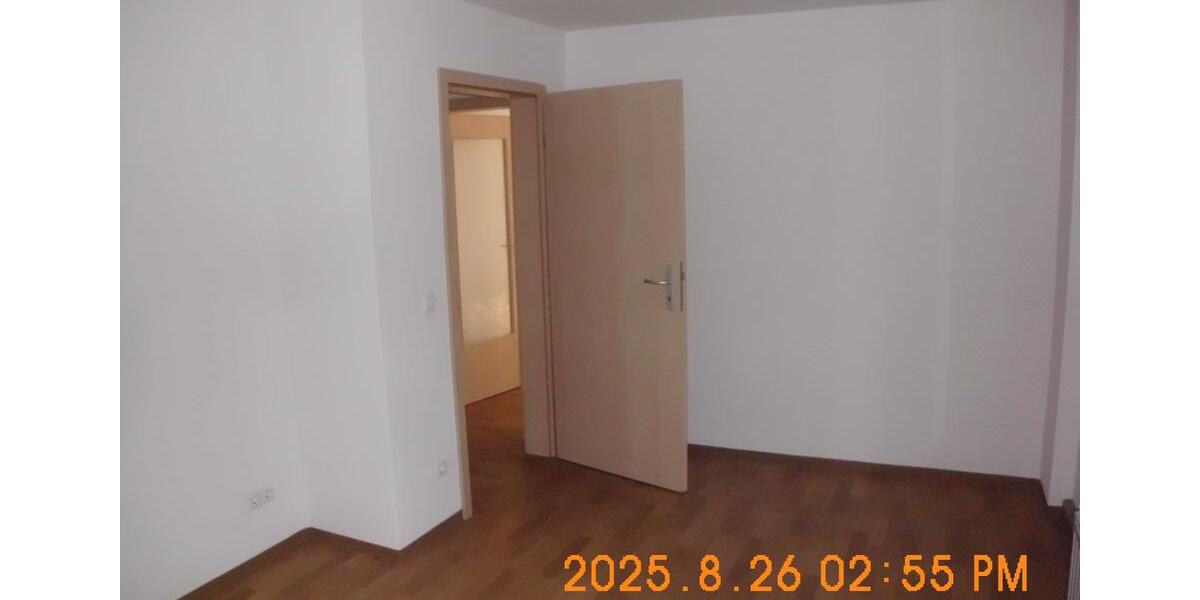 Etagenwohnung Hohenstein-Ernstthal Ernstthal - 3 Zimmer, 62 m&sup2;, 325&euro; | Angebot:25510943