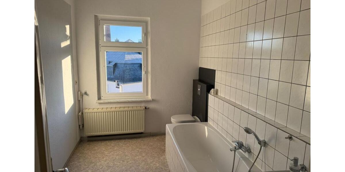 Etagenwohnung Eibenstock - 4 Zimmer, 100 m&sup2;, 550&euro; | Angebot:25220587