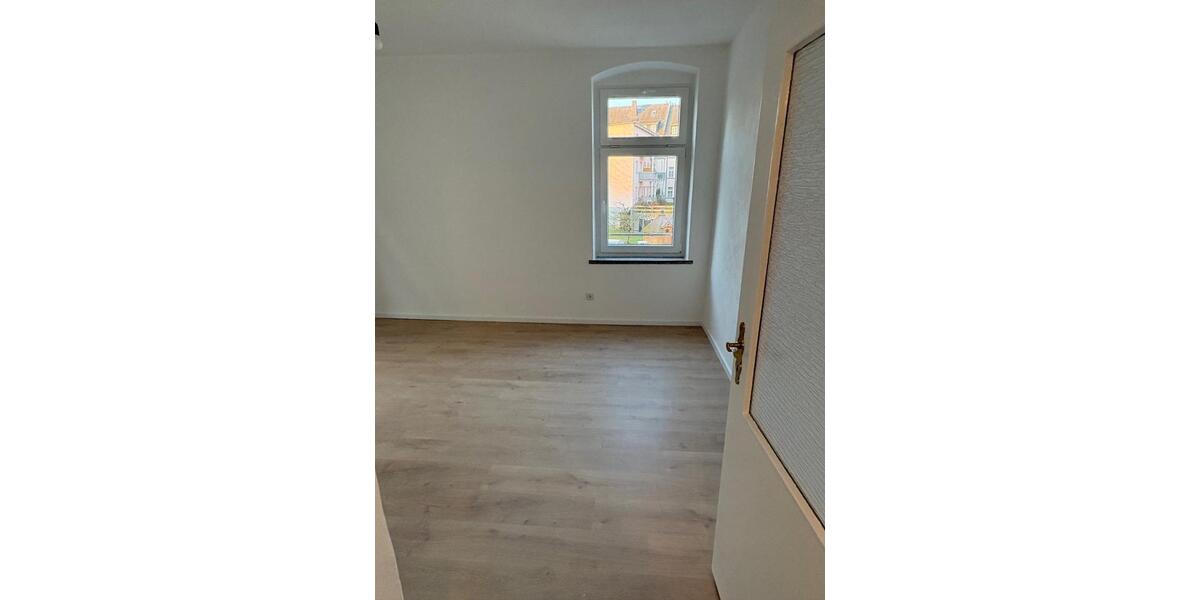 Etagenwohnung Limbach-Oberfrohna Oberfrohna - 2 Zimmer, 65 m&sup2;, 490&euro; | Angebot:25845832