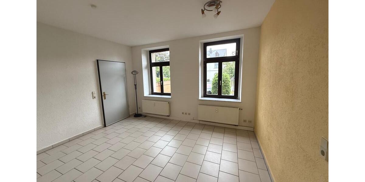 Erdgeschoßwohnung Reichenbach im Vogtland - 2 Zimmer, 70 m&sup2;, 350&euro; | Angebot:21558276