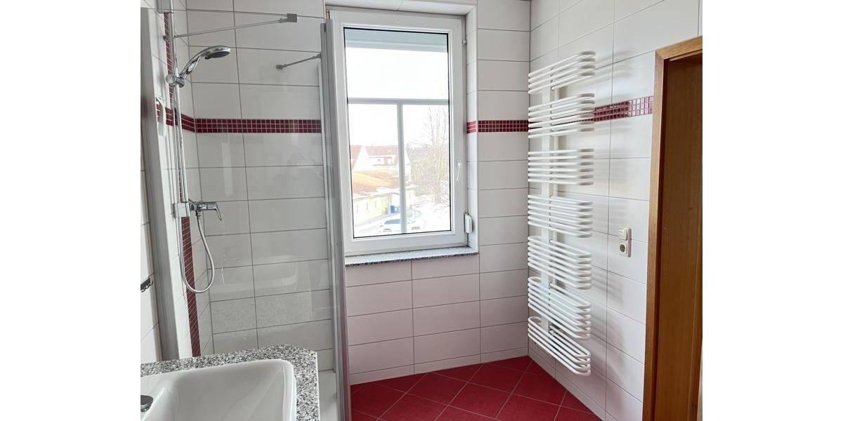 Etagenwohnung Meerane - 3.5 Zimmer, 85 m&sup2;, 445&euro; | Angebot:24677183