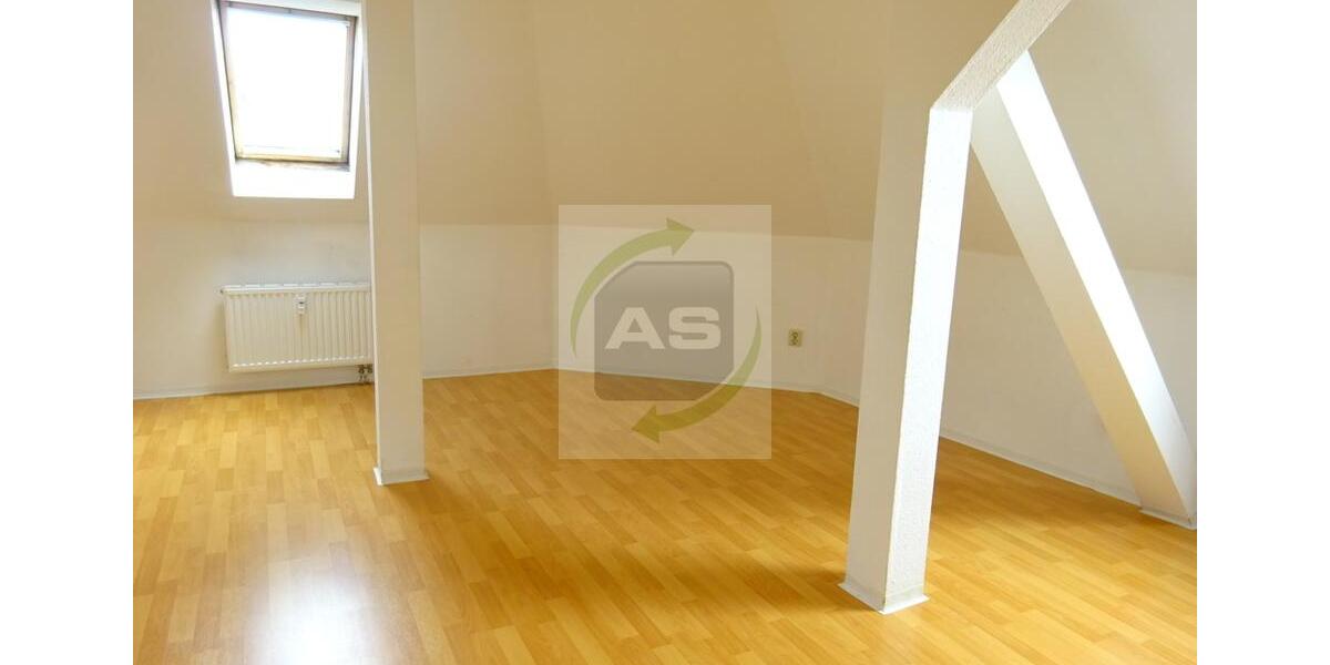 Dachgeschoßwohnung Zwickau Neuplanitz - 2 Zimmer, 70 m&sup2;, 390&euro; | Angebot:25547286