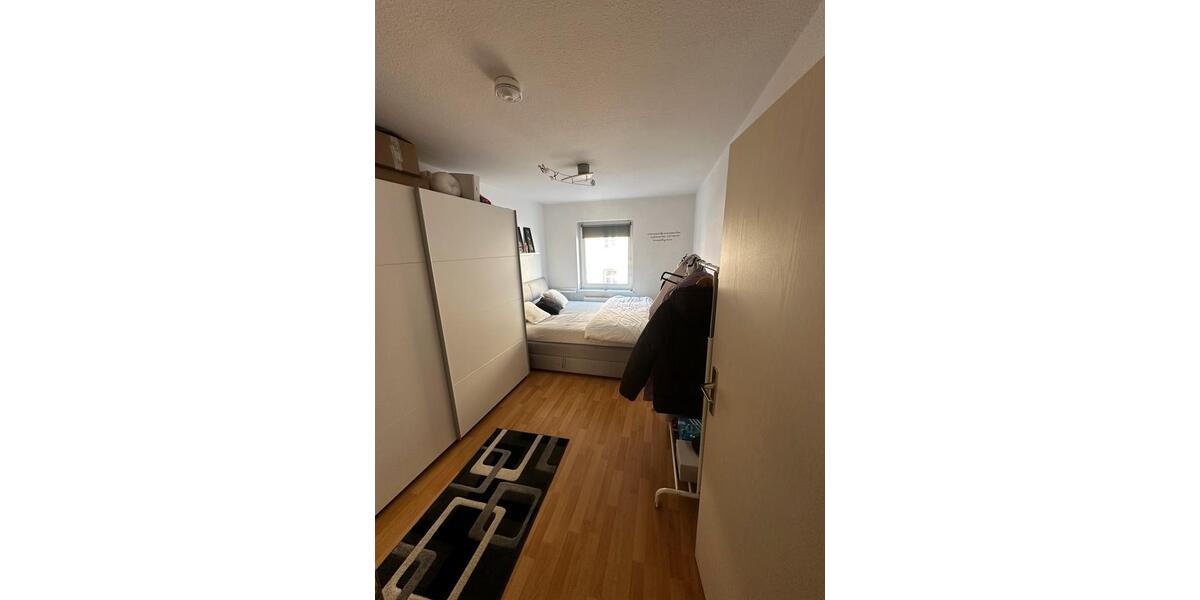 Etagenwohnung Zwickau - 2 Zimmer, 67 m&sup2;, 435&euro; | Angebot:25924998