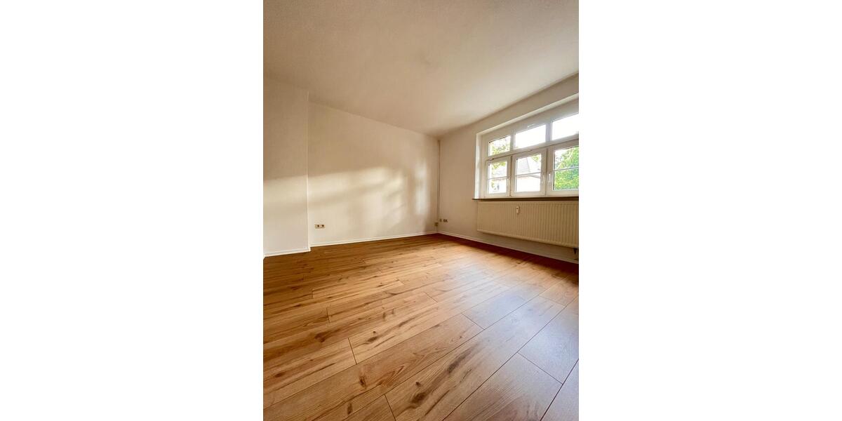 Etagenwohnung Glauchau - 2 Zimmer, 44 m&sup2;, 270&euro; | Angebot:24624676