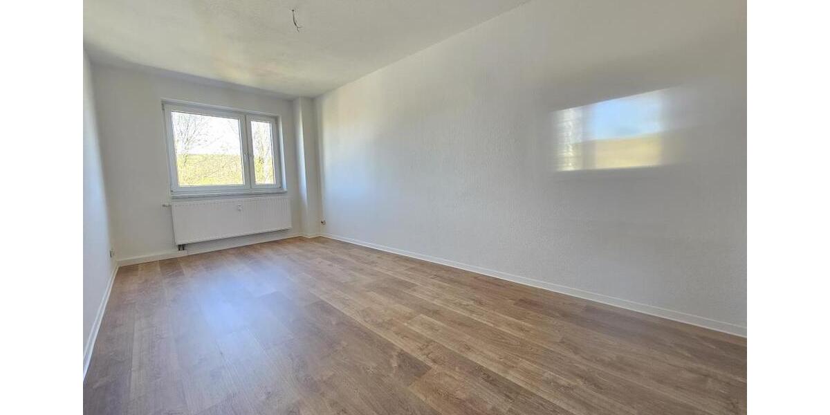 Dachgeschoßwohnung Aue-Bad Schlema Bad Schlema - 3 Zimmer, 78 m&sup2;, 389&euro; | Angebot:26645174