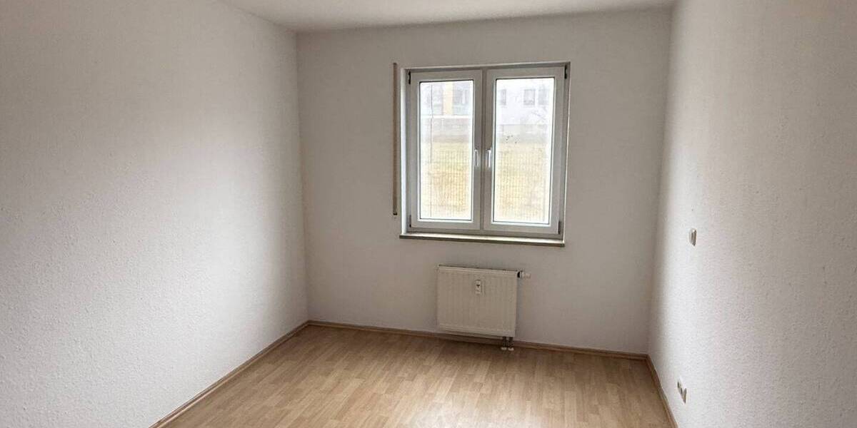 Etagenwohnung Zwickau Marienthal - 4 Zimmer, 75 m&sup2;, 100.000&euro; | Angebot:26176737