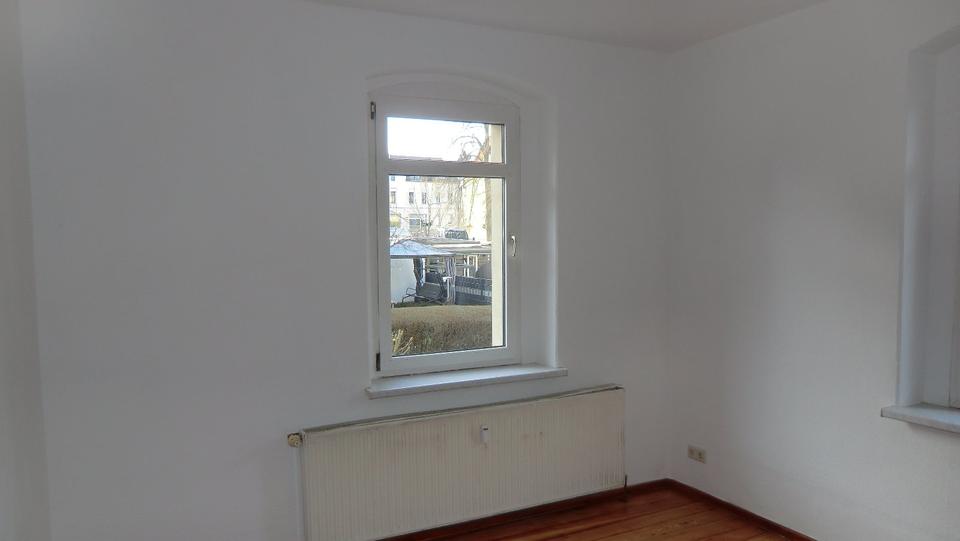 Erdgeschoßwohnung Zwickau Neuplanitz - 2 Zimmer, 46 m&sup2;, 300&euro; | Angebot:25419785