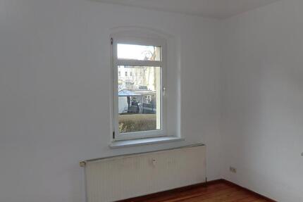 Wohnung Zwickau Neuplanitz - 2 Zimmer, 46 m&sup2;, 300&euro; | Angebot:25419785