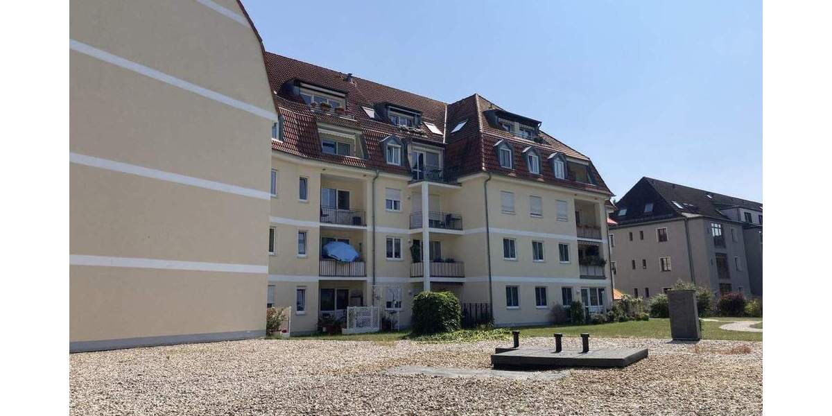Etagenwohnung Zwickau Pölbitz - 2 Zimmer, 57 m&sup2;, 74.000&euro; | Angebot:25707419