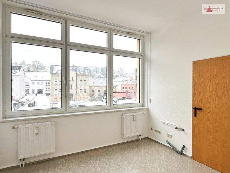 Gewerbeobjekt Kirchberg Burkersdorf - 5 Zimmer, 800&euro; | Angebot:25776720