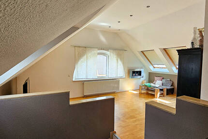 Haus Bockau - 9 Zimmer, 197 m&sup2;, 229.000&euro; | Angebot:25688290