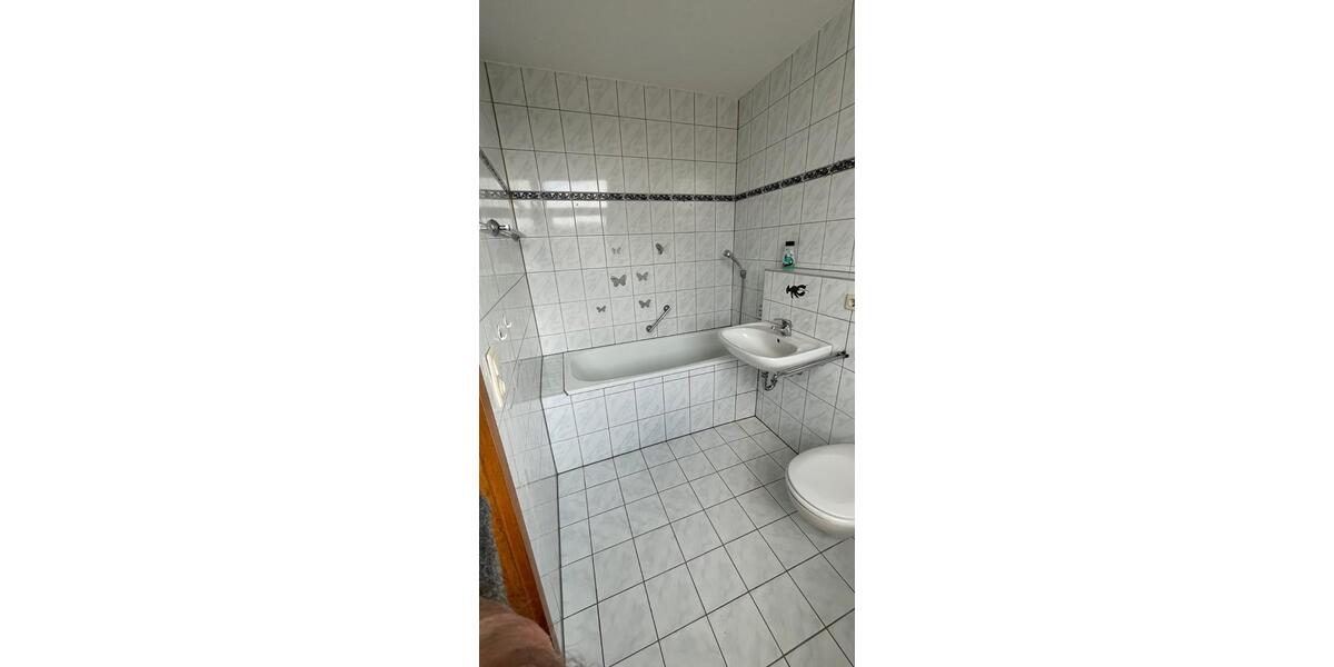 Etagenwohnung Werdau - 3 Zimmer, 57 m&sup2;, 285&euro; | Angebot:22648990
