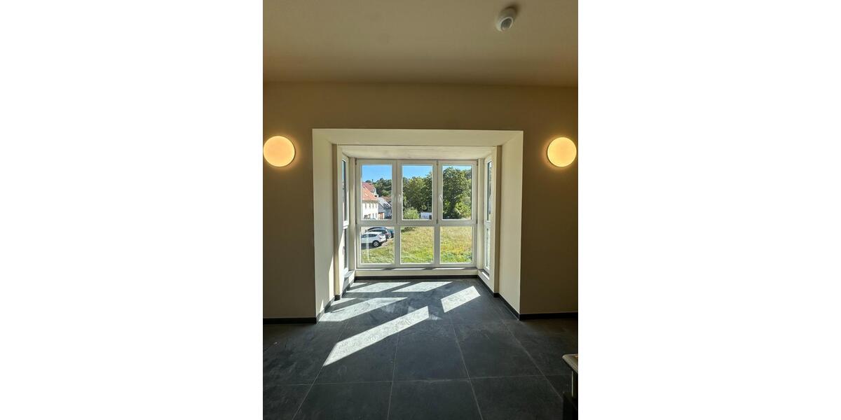 Terrassenwohnung Glauchau - 4.5 Zimmer, 130 m&sup2;, 1.465&euro; | Angebot:20442292