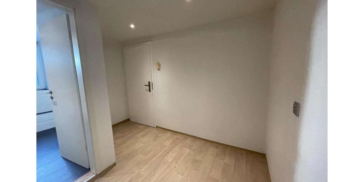 Etagenwohnung Elsterberg - 3 Zimmer, 79 m&sup2;, 375&euro; | Angebot:21227986