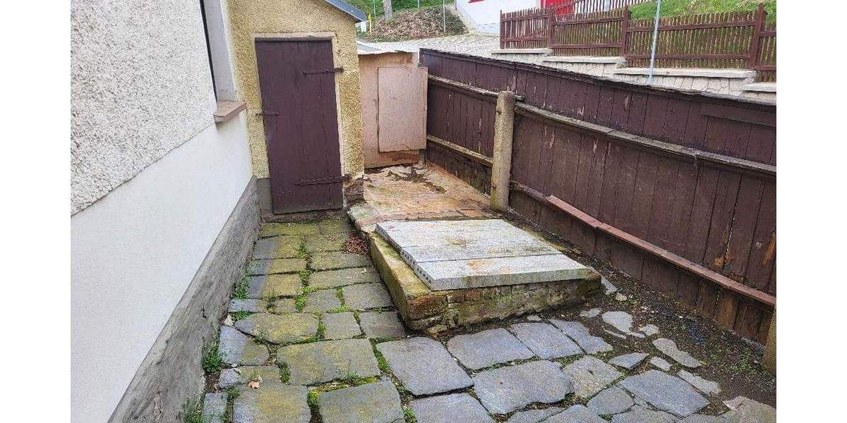 Einfamilienhaus Lengenfeld - 3 Zimmer, 90 m&sup2;, 45.000&euro; | Angebot:25670679