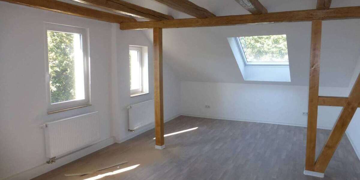 Etagenwohnung Lichtenstein - 4 Zimmer, 110 m&sup2;, 700&euro; | Angebot:25601529