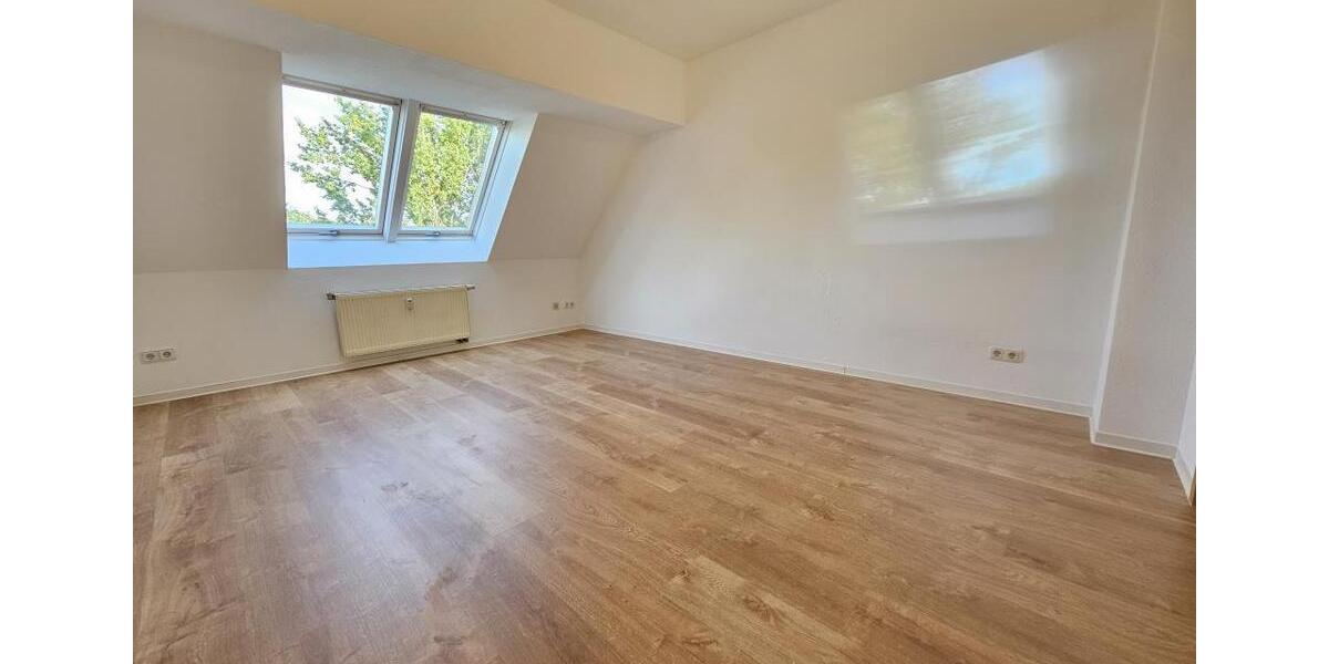 Dachgeschoßwohnung Zwickau Zwickau-Nord - 2 Zimmer, 52 m&sup2;, 338&euro; | Angebot:23524618