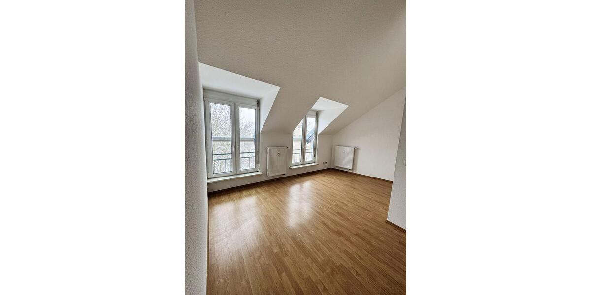 Dachgeschoßwohnung Hohenstein-Ernstthal Ernstthal - 3 Zimmer, 58 m&sup2;, 346&euro; | Angebot:24980587