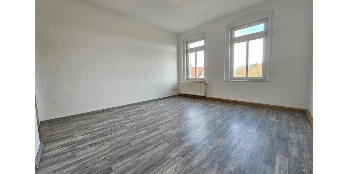 Etagenwohnung Werdau - 3 Zimmer, 60 m&sup2;, 332&euro; | Angebot:26662738