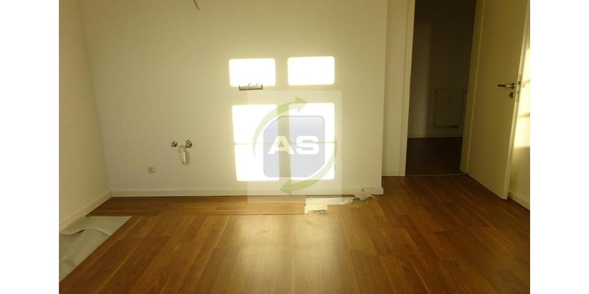 Dachgeschoßwohnung Zwickau Zwickau-Nord - 3 Zimmer, 71 m&sup2;, 365&euro; | Angebot:22591343