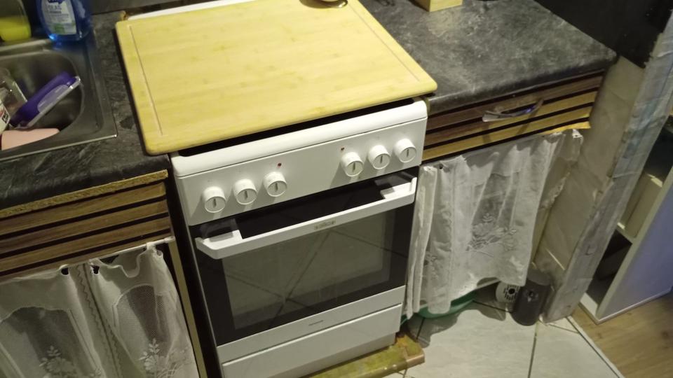 Etagenwohnung Mülsen - 4 Zimmer, 69 m&sup2;, 350&euro; | Angebot:25801501