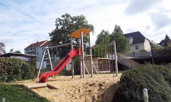 Etagenwohnung Reichenbach im Vogtland - 3 Zimmer, 63 m&sup2;, 340&euro; | Angebot:25962405