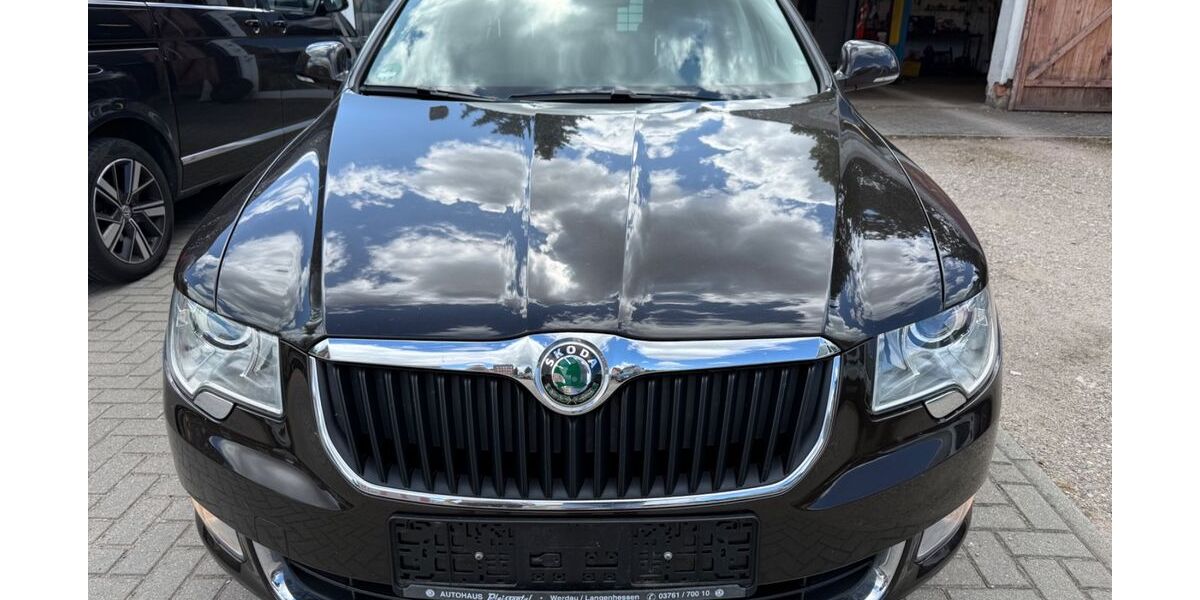 Skoda Superb 130.000 km 9.490 &euro; Lichtentanne 08115