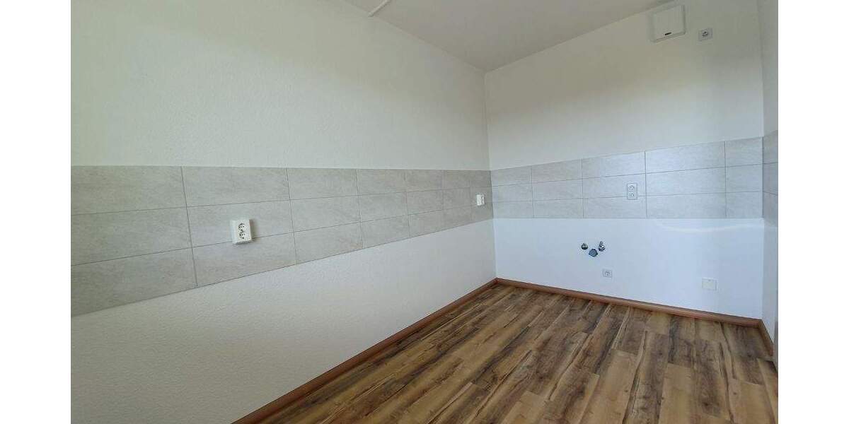 Etagenwohnung Zwickau Eckersbach - 3 Zimmer, 71 m&sup2;, 412&euro; | Angebot:25676772