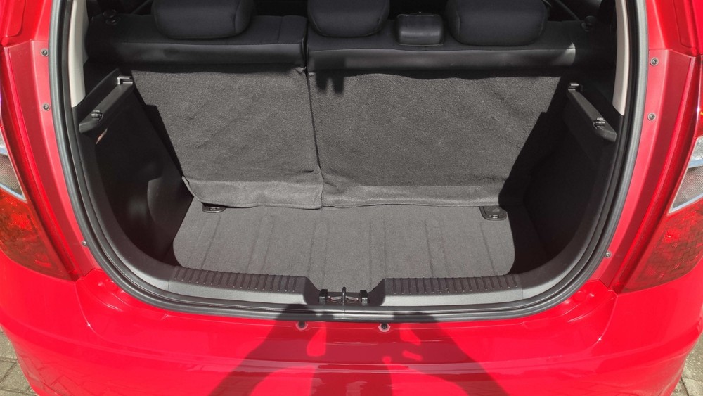 Hyundai i10 62.086 km 3.990 &euro; Lugau 09385