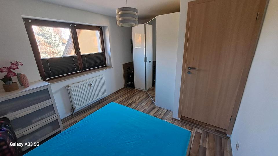 Etagenwohnung Waldenburg - 3 Zimmer, 71 m&sup2;, 620&euro; | Angebot:25308480