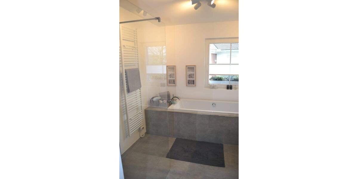 Bungalow Zwickau Crossen - 4 Zimmer, 142 m&sup2;, 281.919&euro; | Angebot:25681781