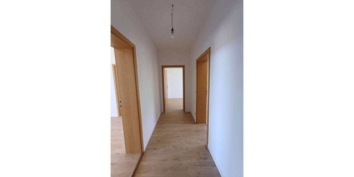 Etagenwohnung Zwickau Bahnhofsvorstadt - 3 Zimmer, 72 m&sup2;, 342&euro; | Angebot:25997401