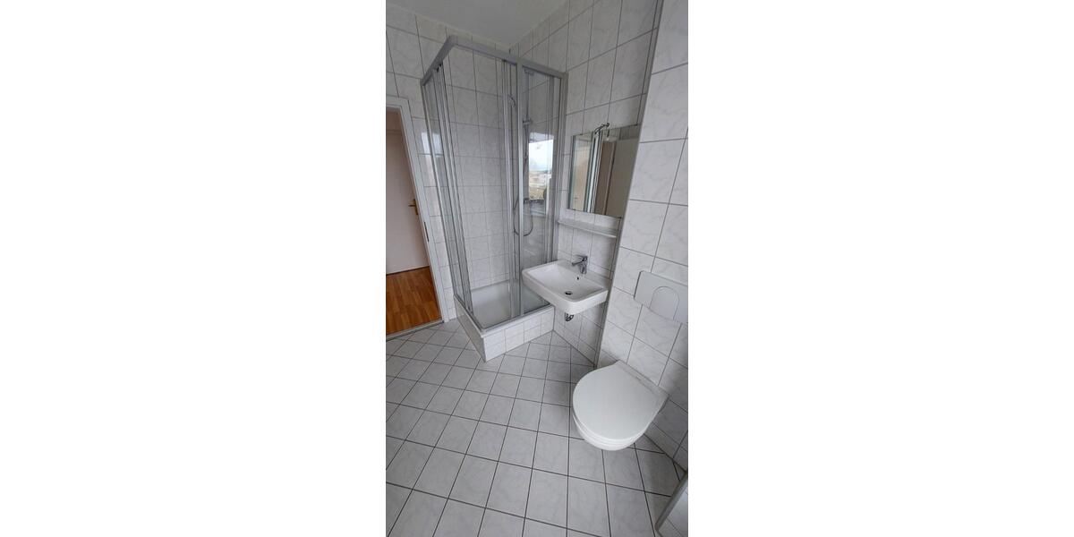 Etagenwohnung Zwickau - 2 Zimmer, 48 m&sup2;, 295&euro; | Angebot:25872493