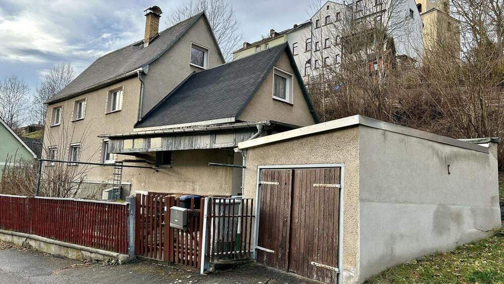 Einfamilienhaus Treuen - 7 Zimmer, 95 m&sup2;, 29.000&euro; | Angebot:25686179