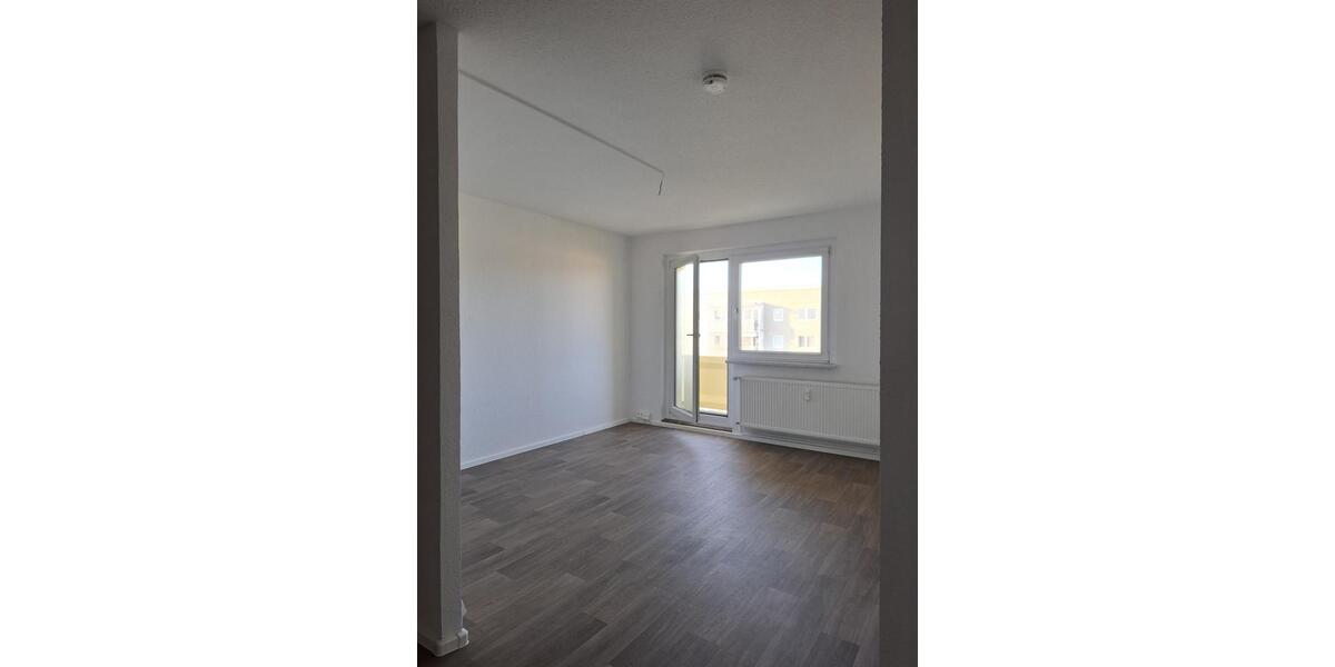 Etagenwohnung Glauchau - 3 Zimmer, 55 m&sup2;, 350&euro; | Angebot:25591471