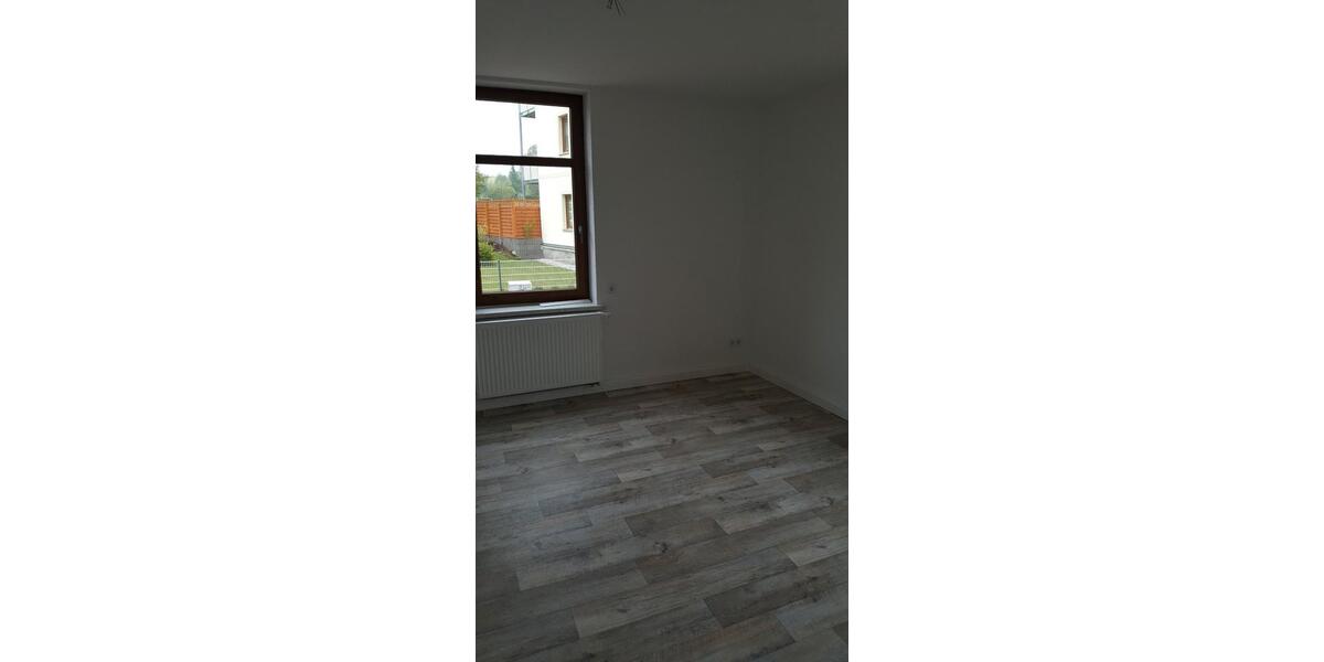Erdgeschoßwohnung Hohndorf - 2 Zimmer, 55 m&sup2;, 325&euro; | Angebot:26678722