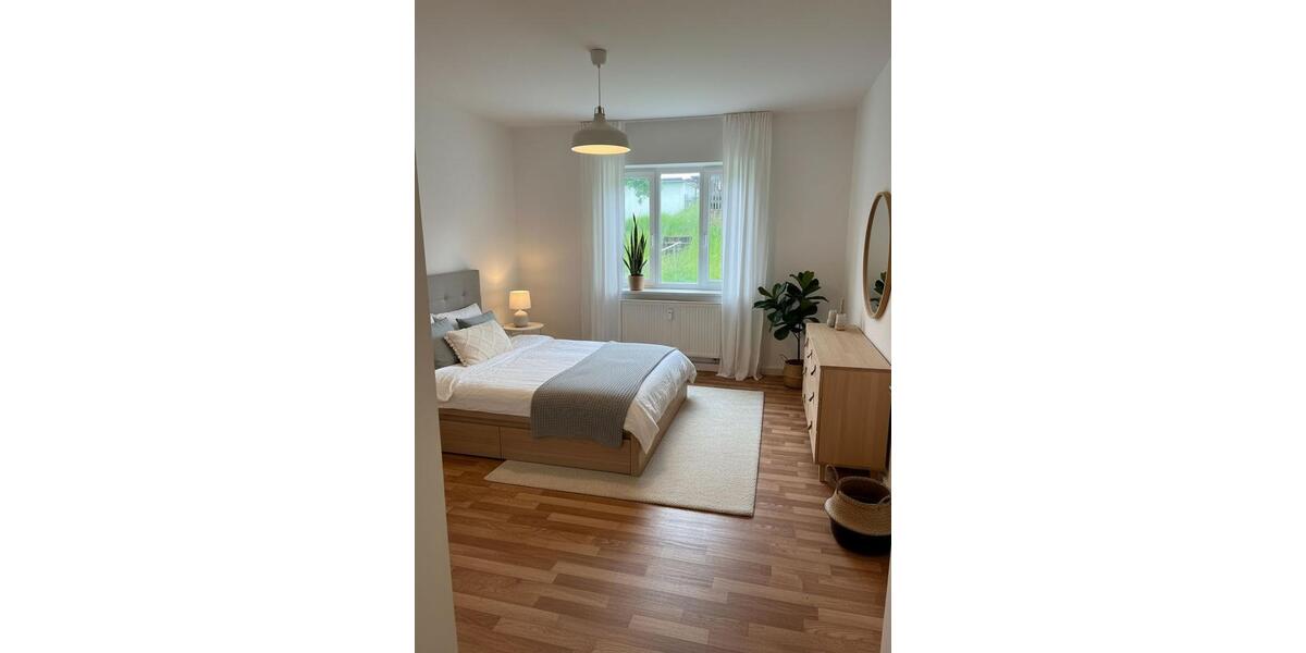 Etagenwohnung Glauchau - 3 Zimmer, 64 m&sup2;, 370&euro; | Angebot:24487629