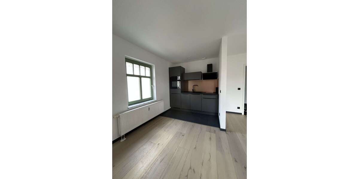 Etagenwohnung Zwickau Marienthal - 1 Zimmer, 28 m&sup2;, 215&euro; | Angebot:25931761