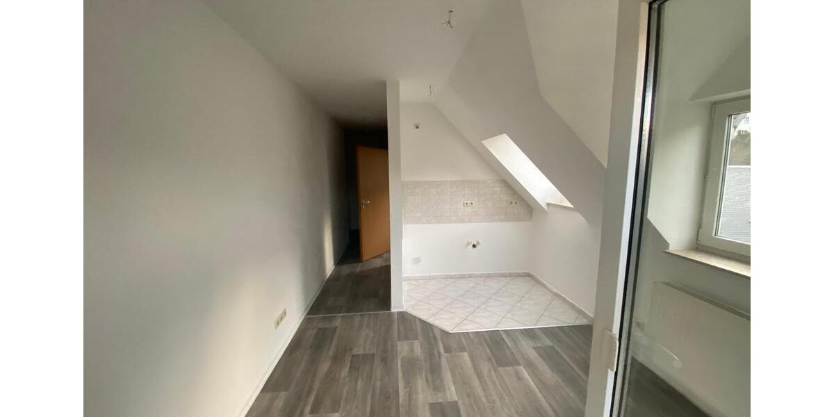 Etagenwohnung Greiz - 2 Zimmer, 27 m&sup2;, 199&euro; | Angebot:26658962
